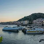 Maretna * Giardini Naxos